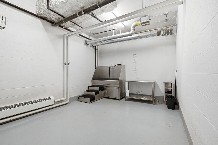 504 1295 Conifer Street North Vancouver, BC - 26