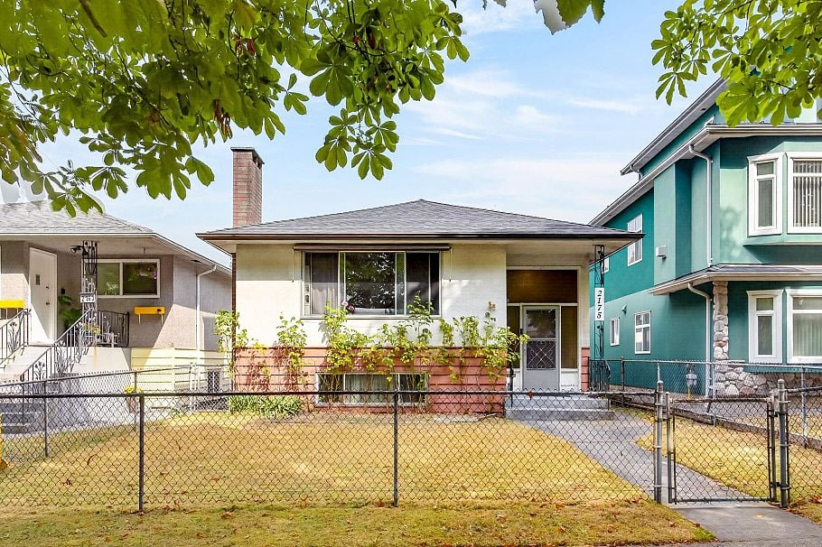 2175 Waverley Avenue Vancouver, BC - 1