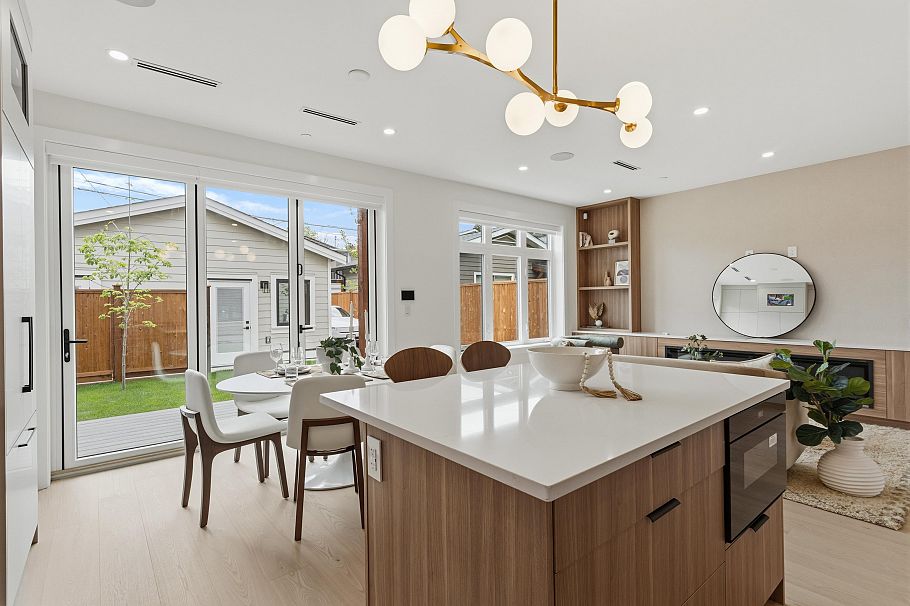 2 2258 Napier Street Vancouver, BC - 9