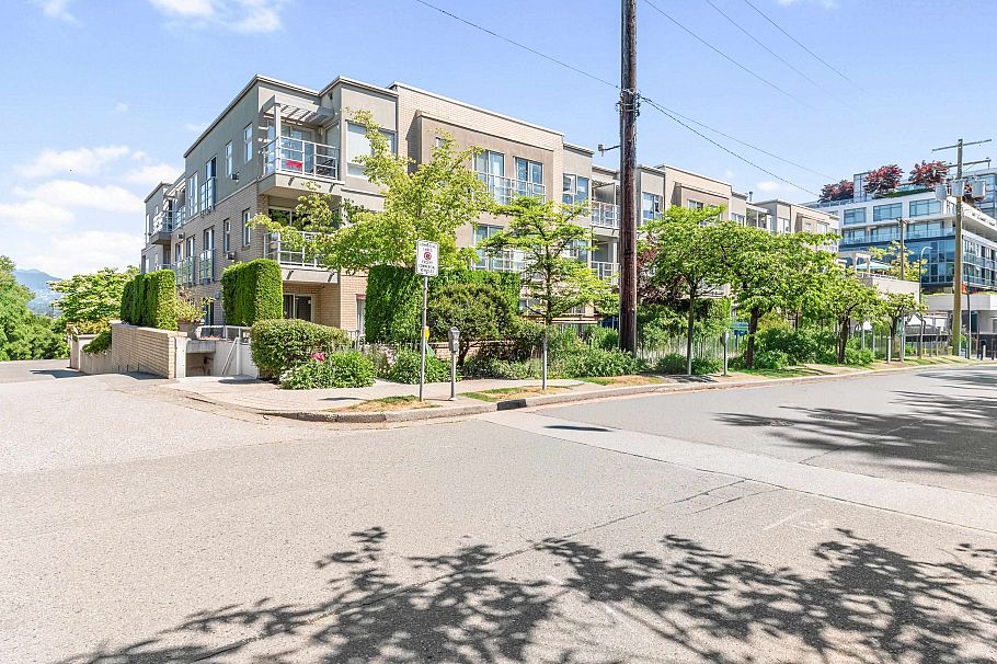 211A 1823 W 7th Avenue Vancouver, BC - 1