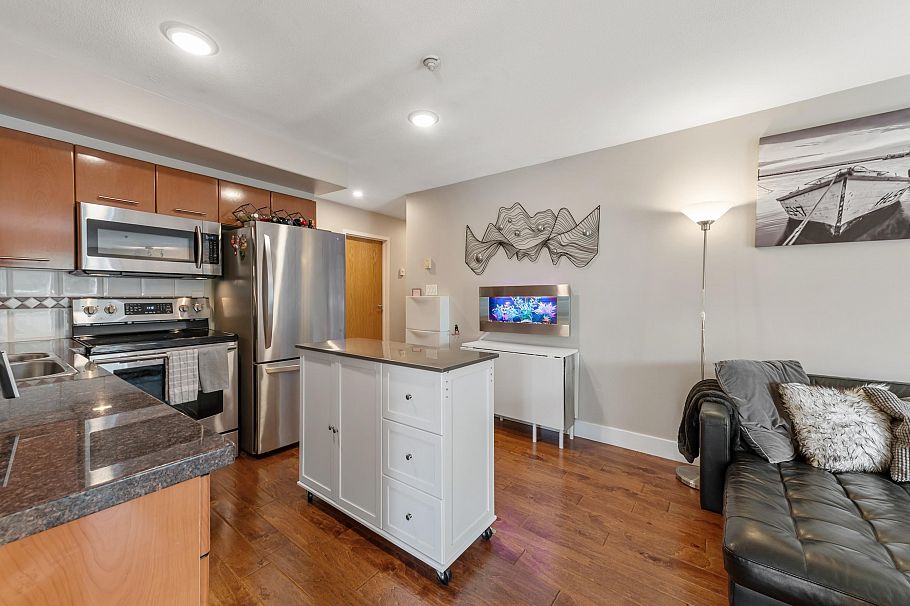 211A 1823 W 7th Avenue Vancouver, BC - 14