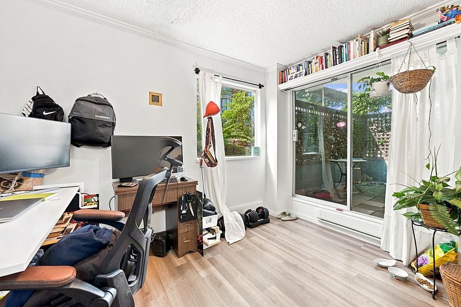 105 1510 W 1st Avenue Vancouver, BC - 4