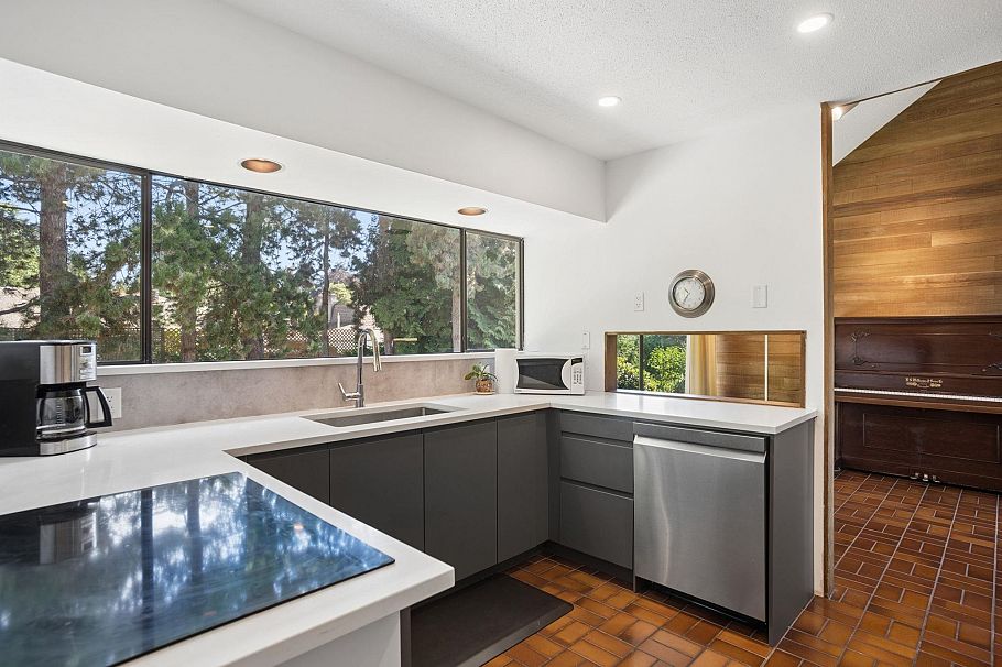 4271 Staulo Crescent Vancouver, BC - 18