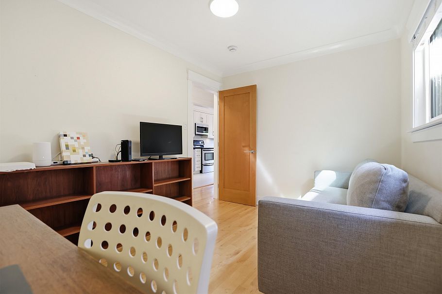375 E 28th Avenue Vancouver, BC - 18