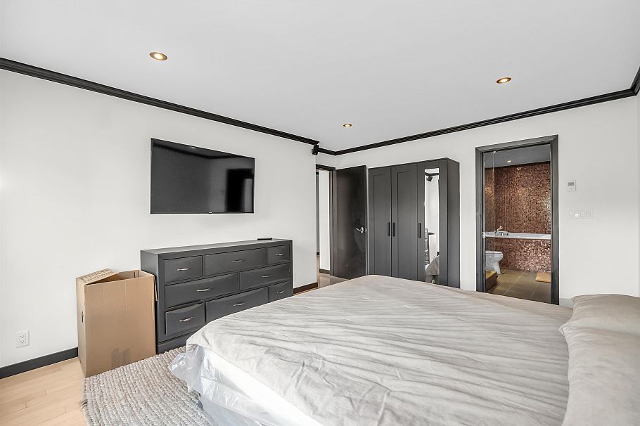 1848 W 1st Avenue Vancouver, BC - 26
