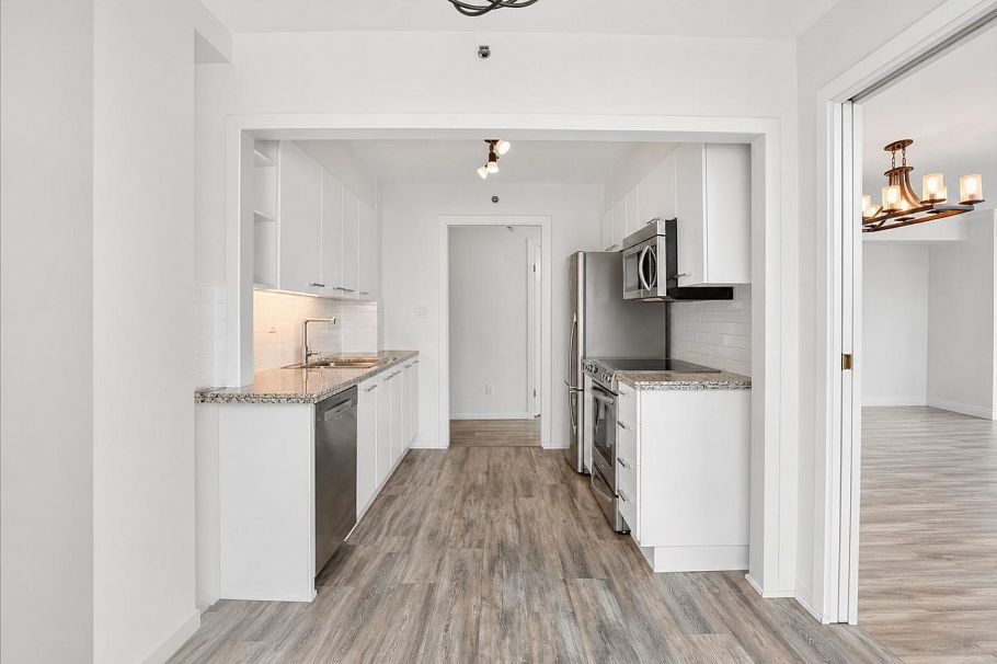 404 1501 Howe Street Vancouver, BC - 14