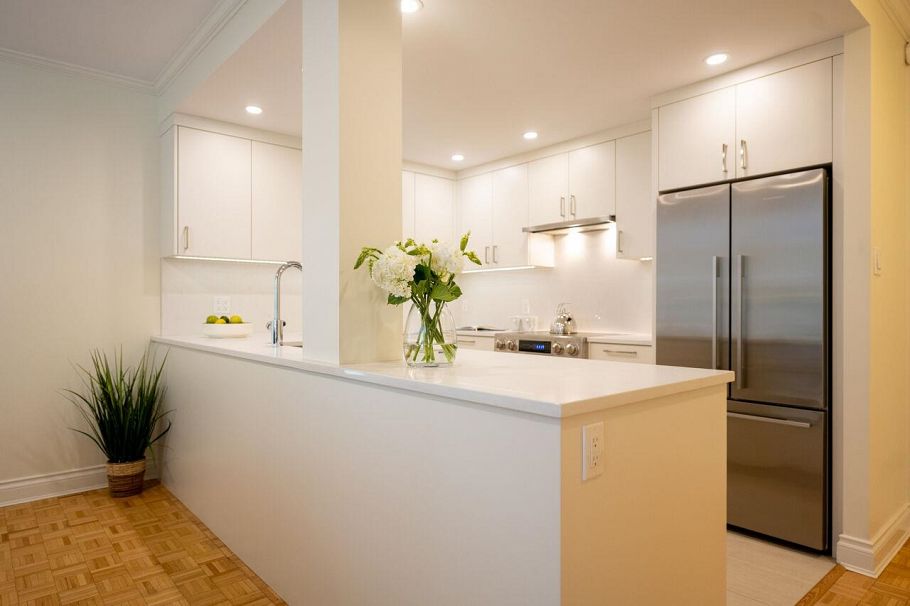 311 4900 Cartier Street Vancouver, BC - 6