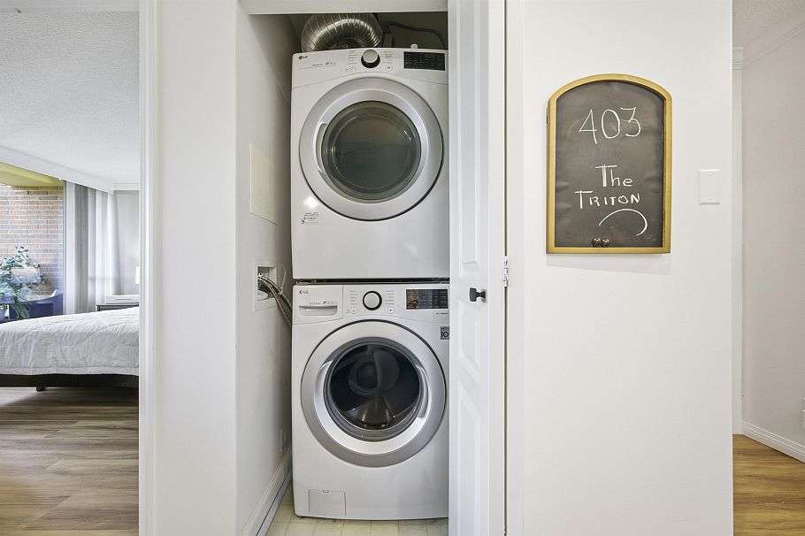403 1575 W 10th Avenue Vancouver, BC - 20