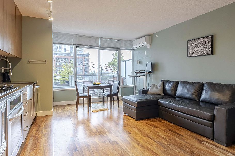 473 250 E 6th Avenue Vancouver, BC - 2