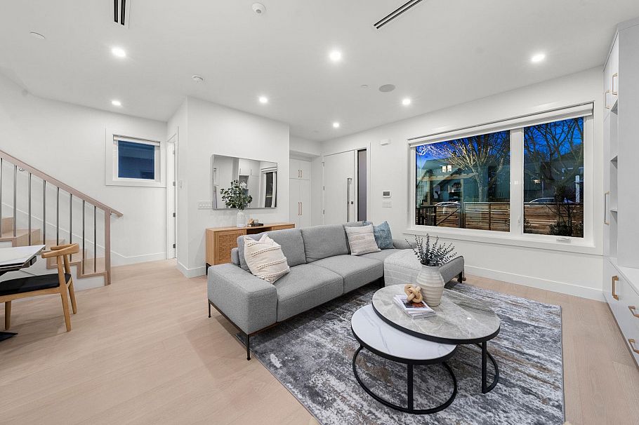 1 1582 E 2nd Avenue Vancouver, BC - 8