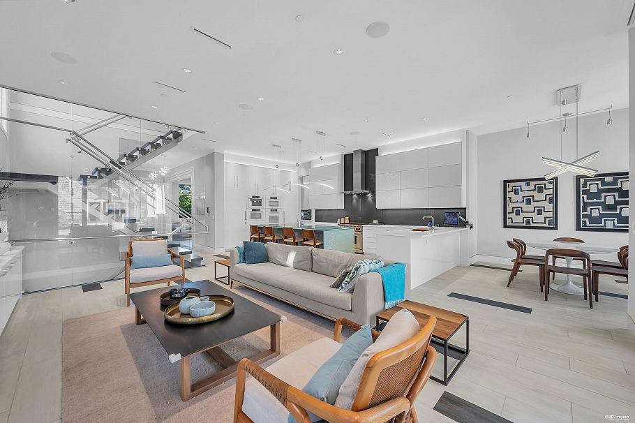 4055 W 39th Avenue Vancouver, BC - 5