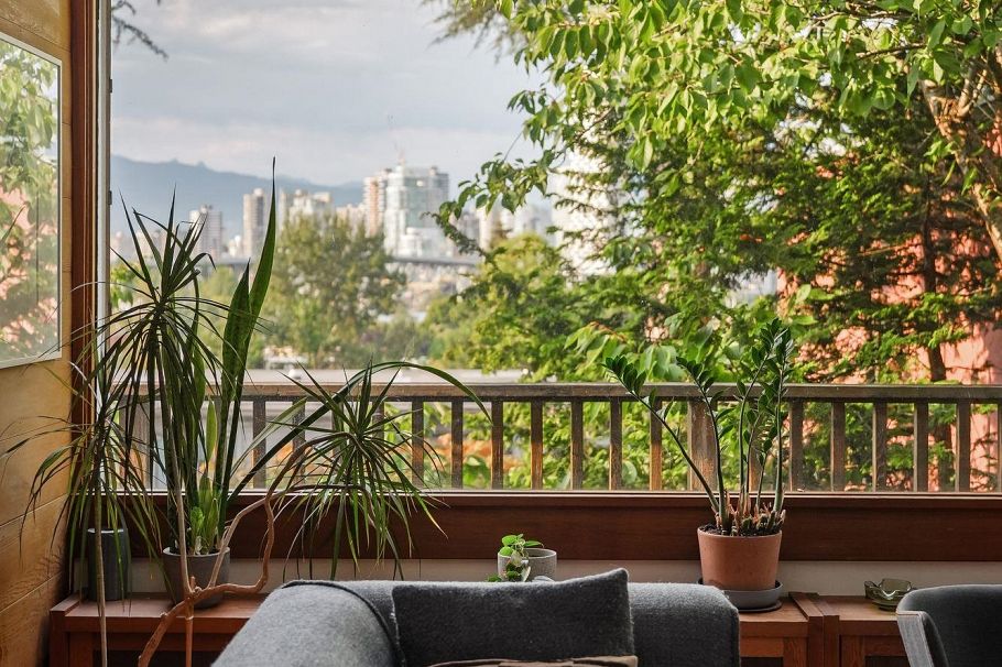 1243 W 7th Avenue Vancouver, BC - 14