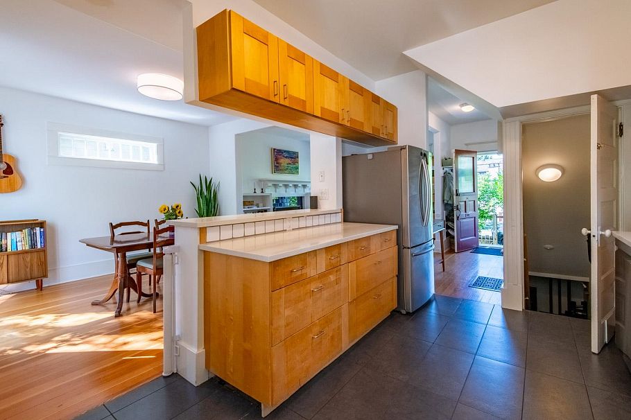 816 E 30th Avenue Vancouver, BC - 16