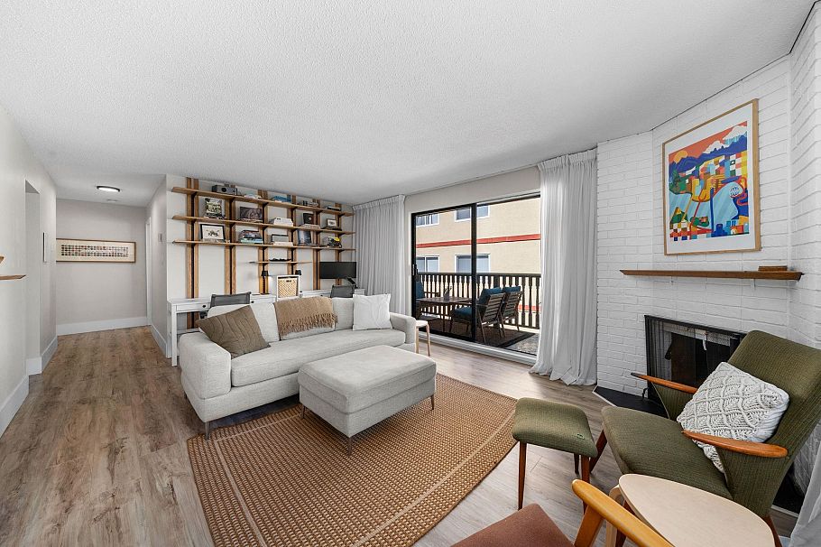 202 1610 Chesterfield Avenue North Vancouver, BC - 15