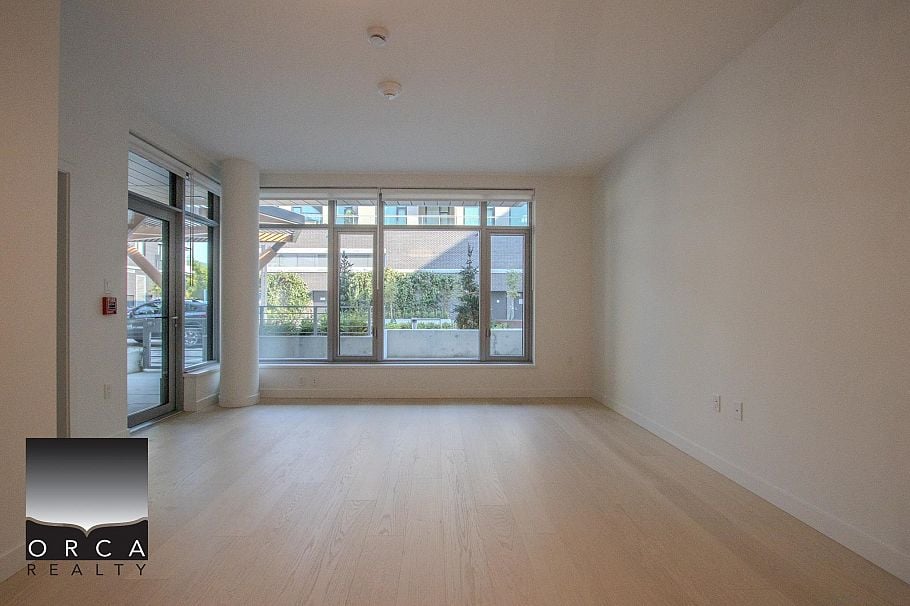 107 777 HARBOUR WAY, North Vancouver BC V7P 0G2 North Vancouver, BC - 3