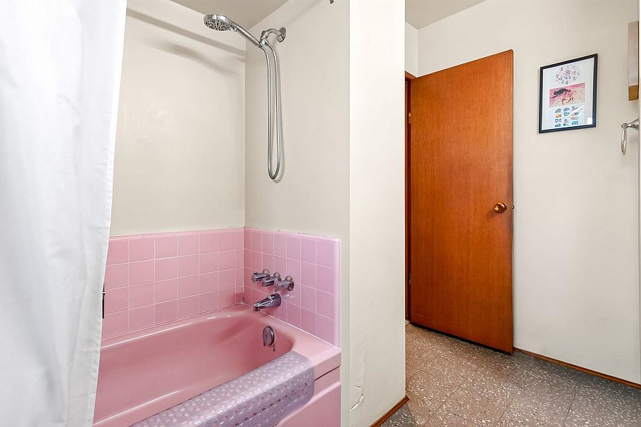 2175 Waverley Avenue Vancouver, BC - 22