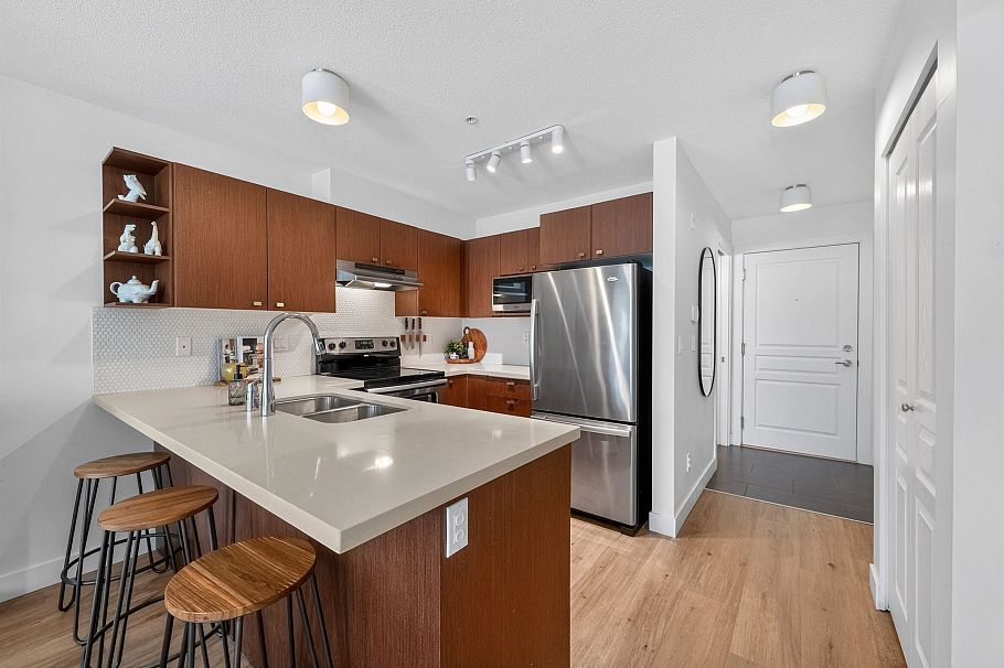222 4550 Fraser Street Vancouver, BC - 17
