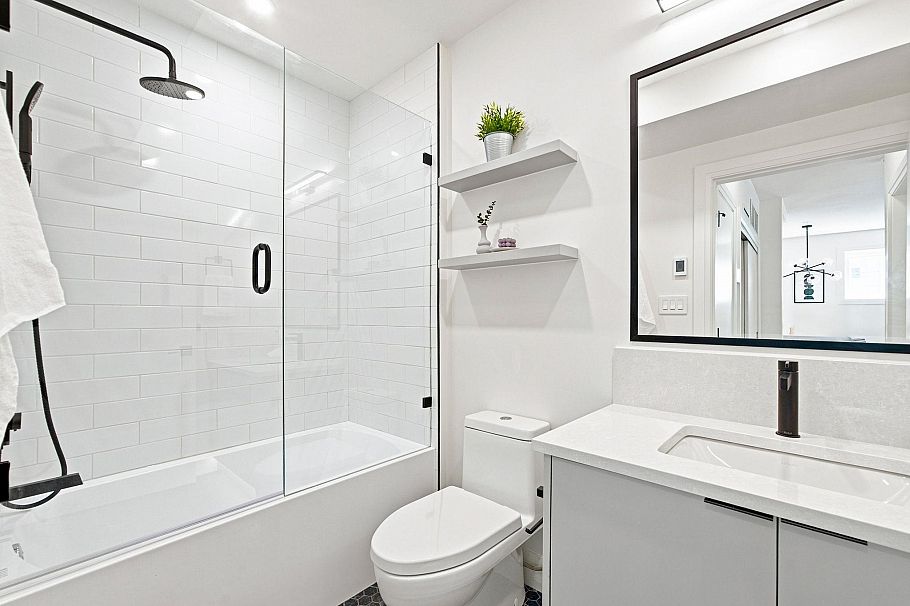 6170 Granville Street Vancouver, BC - 18