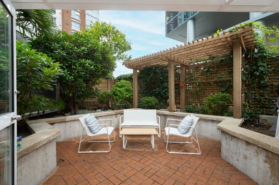 1268 Quebec Street Vancouver, BC - 16