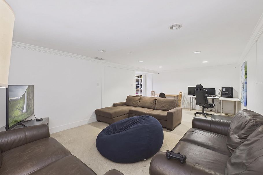 5649 Angus Drive Vancouver, BC - 32