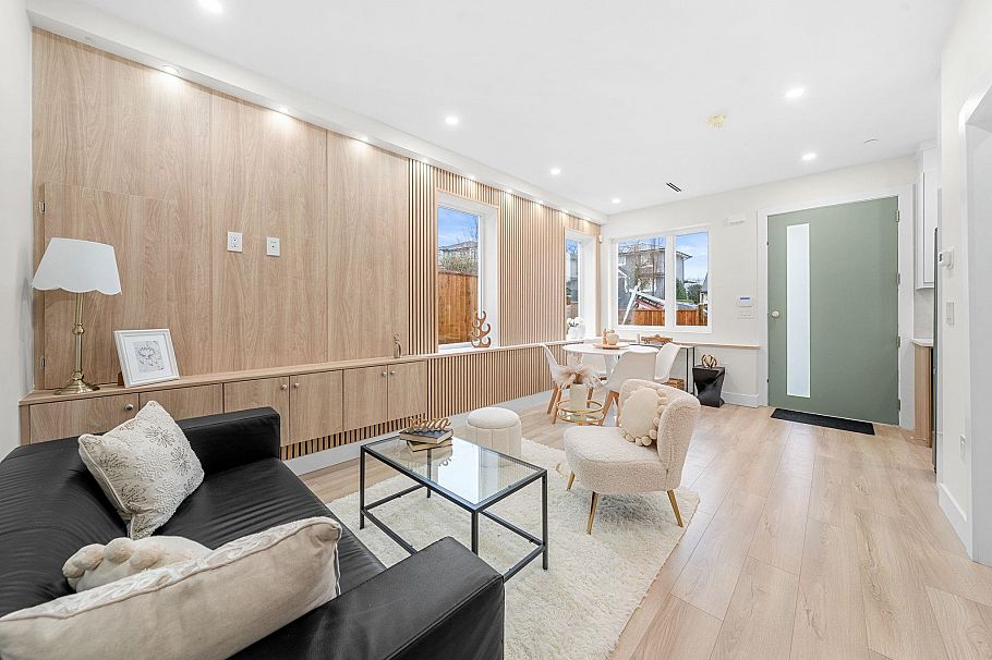 4 3581 Haida Drive Vancouver, BC - 5