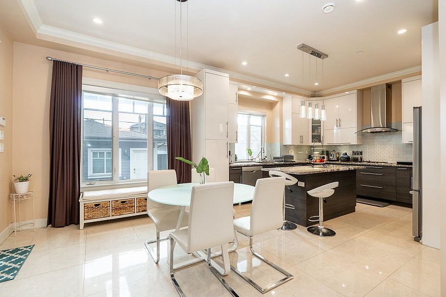 3032 E 16th Avenue Vancouver, BC - 17