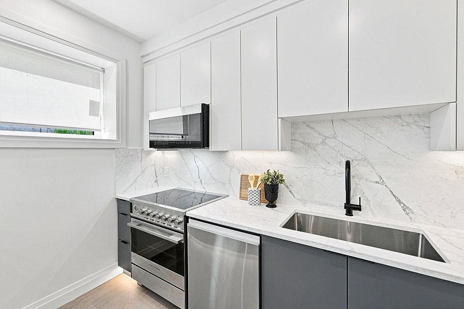 6170 Granville Street Vancouver, BC - 12