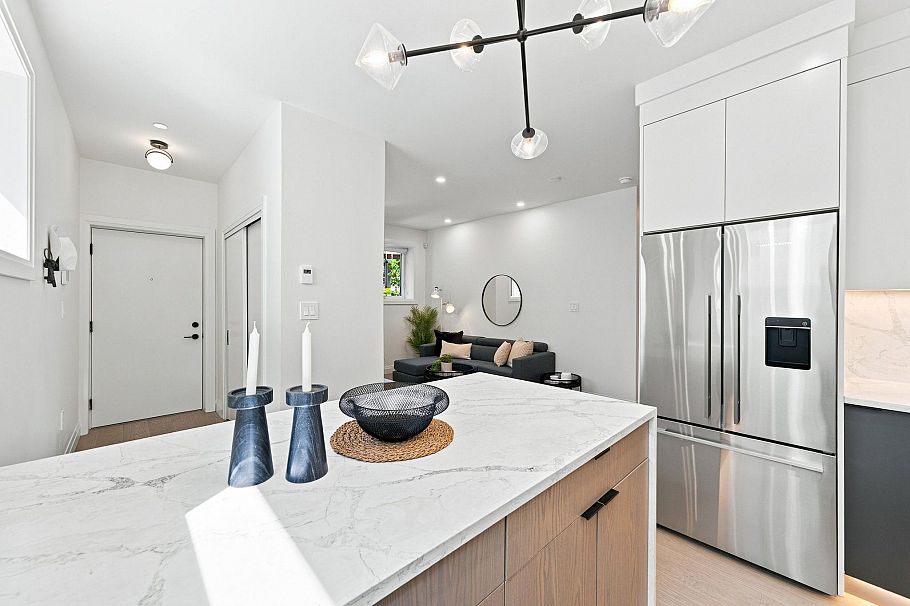 6164 Granville Street Vancouver, BC - 9