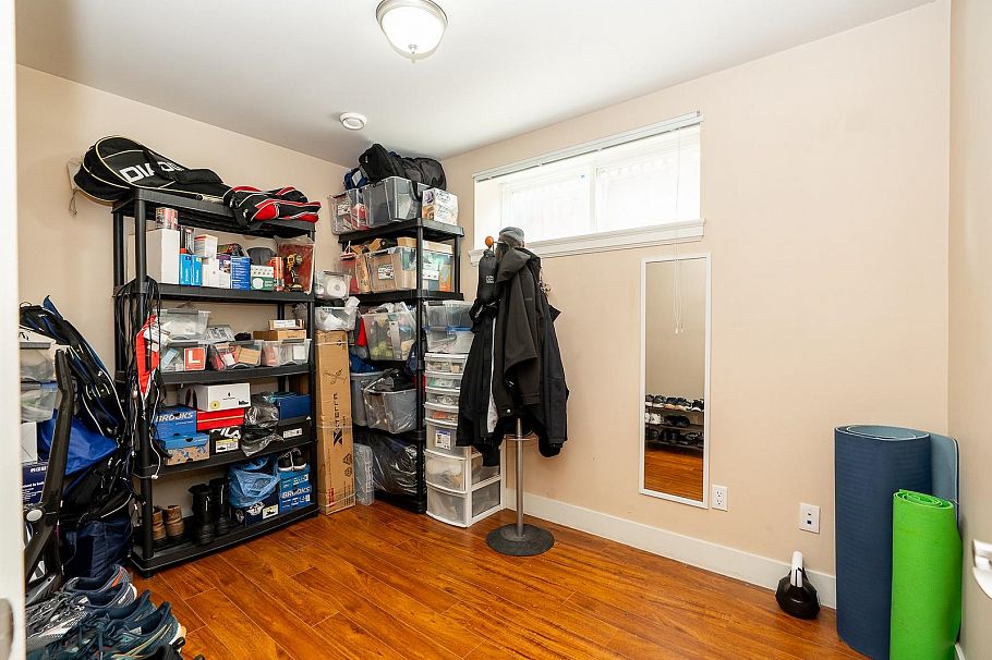 3032 E 16th Avenue Vancouver, BC - 22
