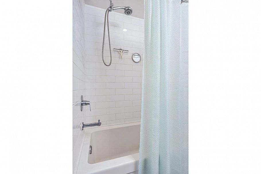 50 433 Seymour River Place North Vancouver, BC - 21