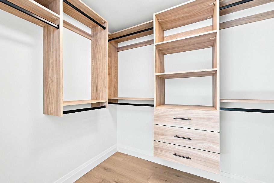 6160 Granville Street Vancouver, BC - 26