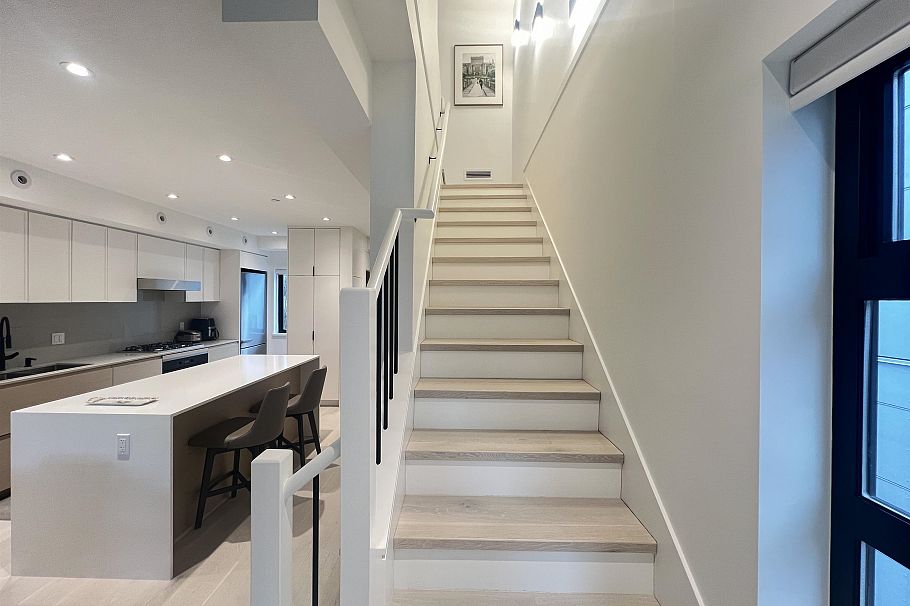 34 530 W 28th Avenue Vancouver, BC - 20