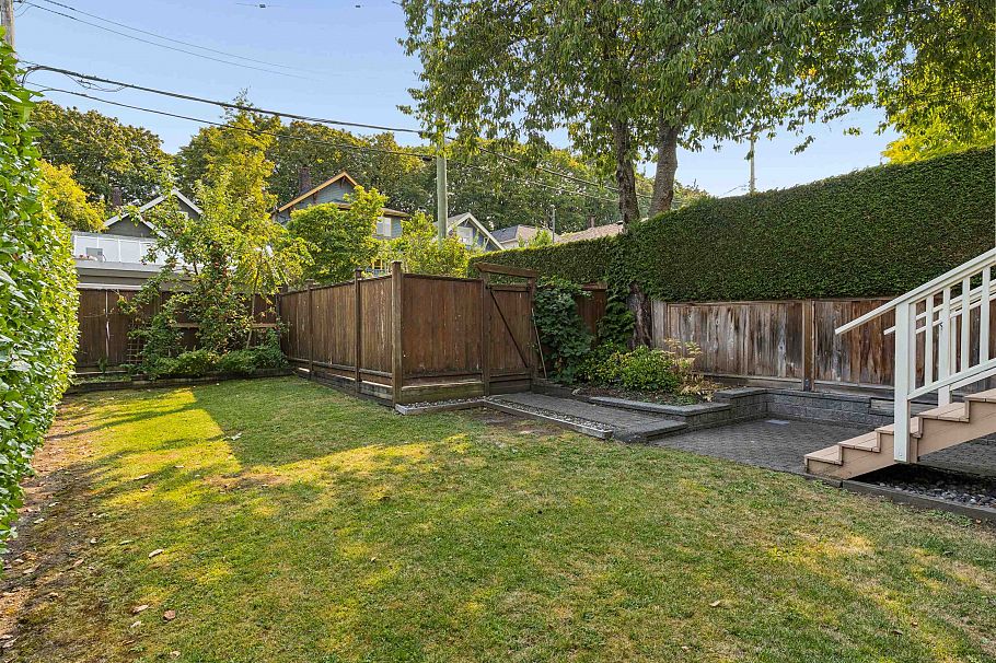 908 W 21st Avenue Vancouver, BC - 35