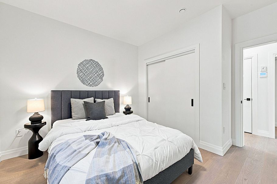 6164 Granville Street Vancouver, BC - 13
