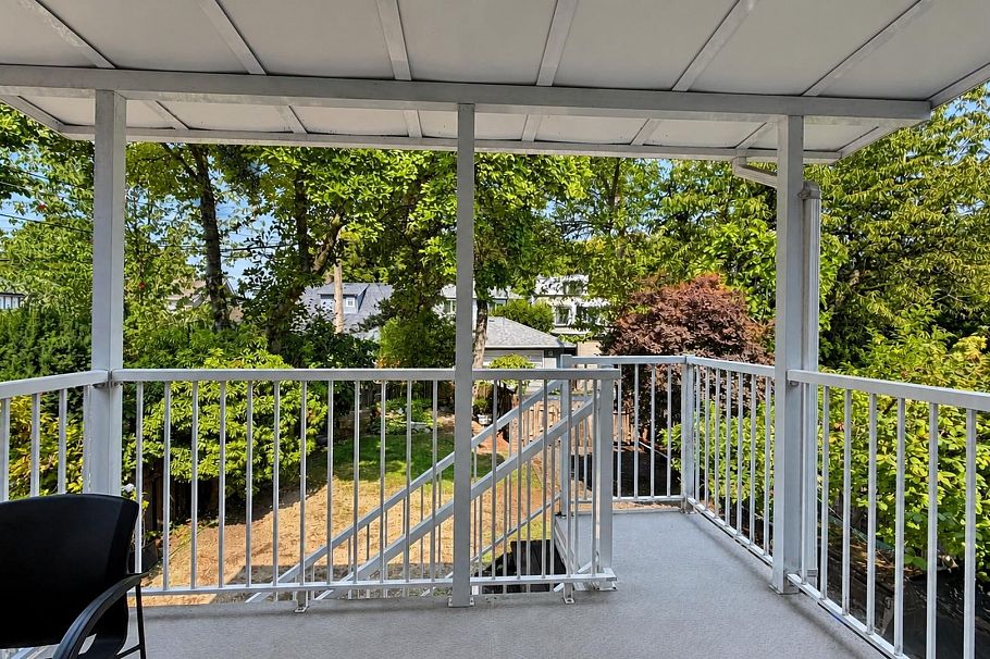 3847 W 23rd Avenue Vancouver, BC - 24