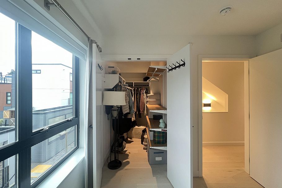 34 530 W 28th Avenue Vancouver, BC - 29
