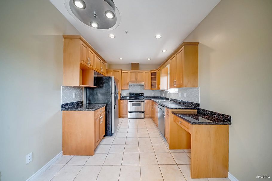 1140 Hazelton Street Vancouver, BC - 11