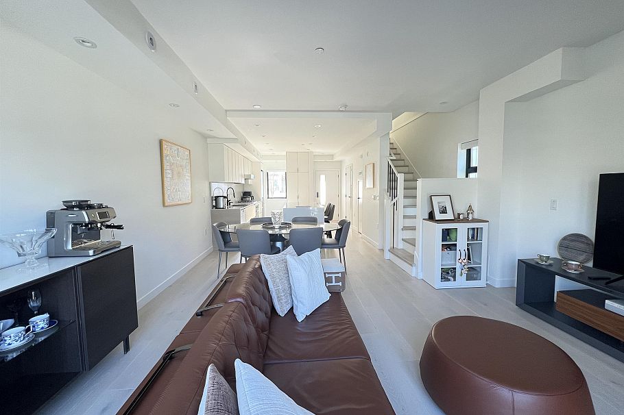 34 530 W 28th Avenue Vancouver, BC - 11