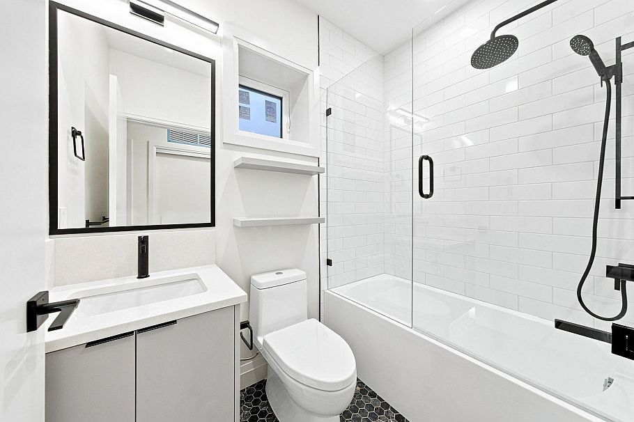 6166 Granville Street Vancouver, BC - 18