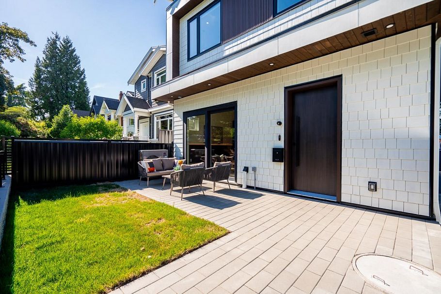 1 2875 Cambridge Street Vancouver, BC - 5