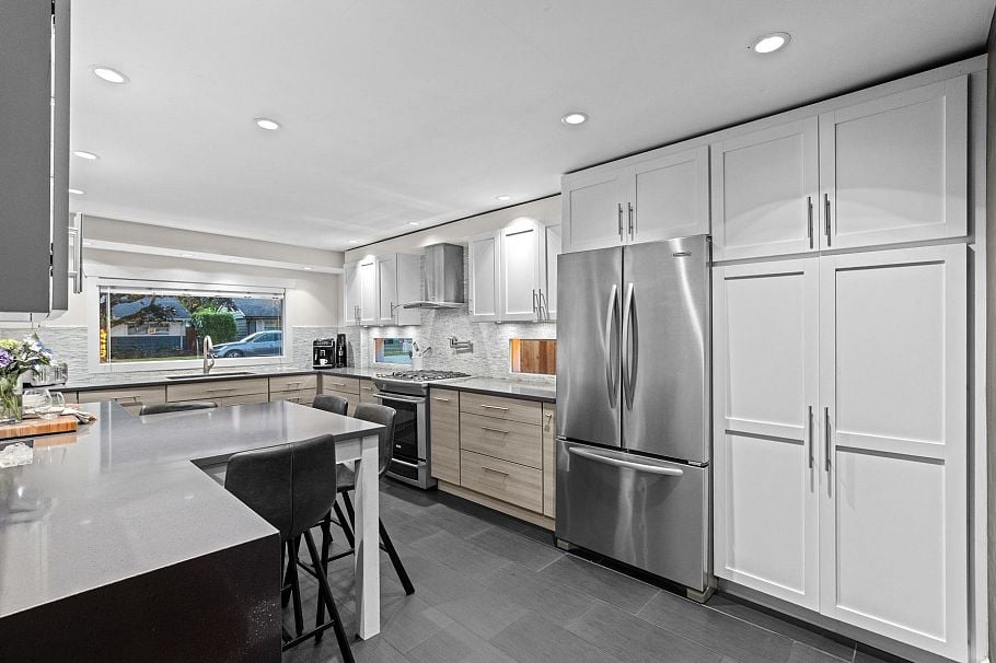 1208 Rosewood Crescent North Vancouver, BC - 6