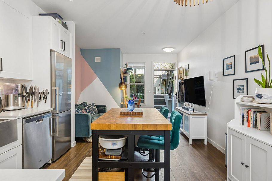 50 433 Seymour River Place North Vancouver, BC - 9