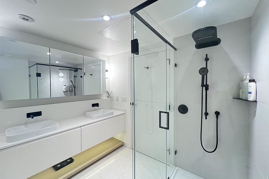 34 530 W 28th Avenue Vancouver, BC - 26