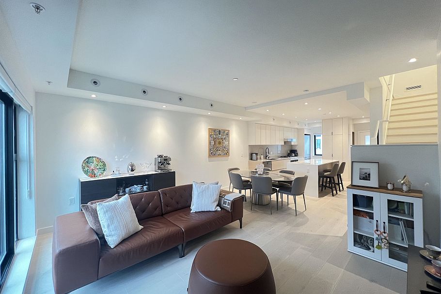 34 530 W 28th Avenue Vancouver, BC - 6