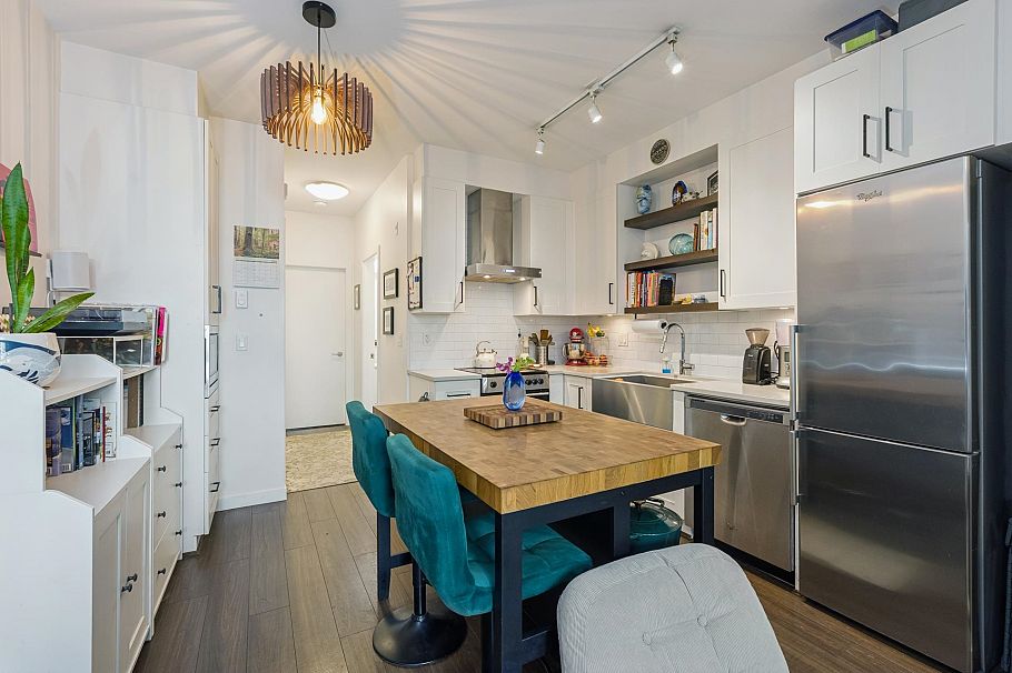 50 433 Seymour River Place North Vancouver, BC - 11