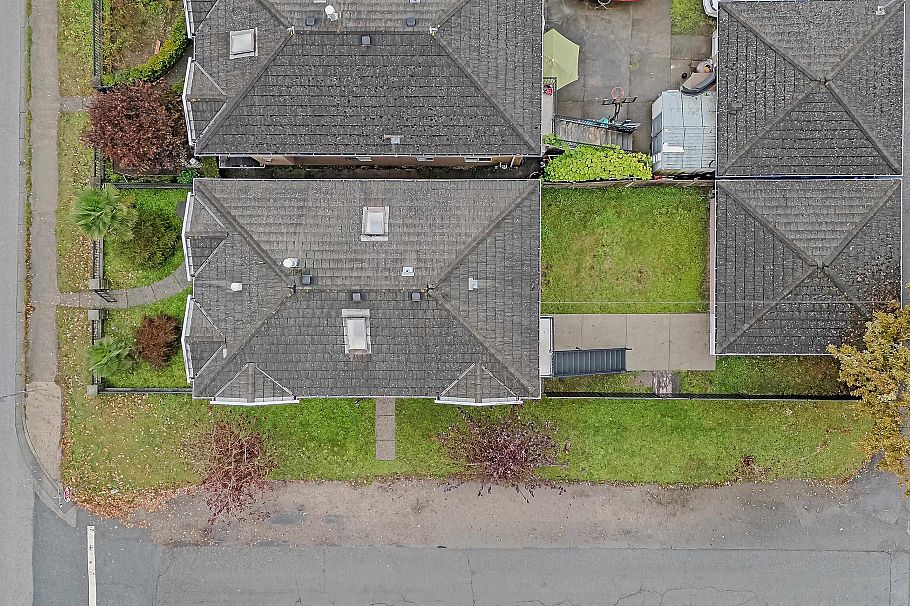 1380 E 51st Avenue Vancouver, BC - 21