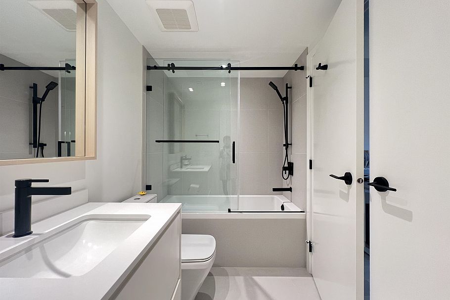 34 530 W 28th Avenue Vancouver, BC - 30
