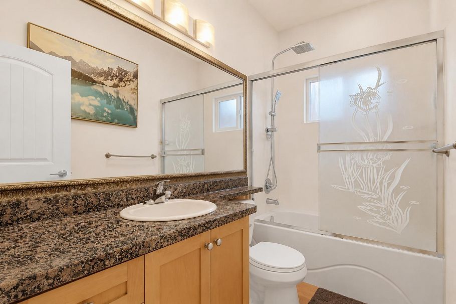 1380 E 51st Avenue Vancouver, BC - 9