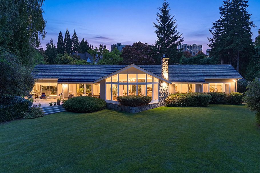 5985 Newton Wynd Vancouver, BC - 2