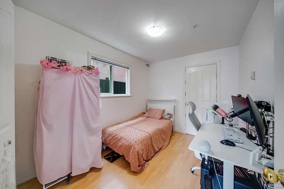 1140 Hazelton Street Vancouver, BC - 32